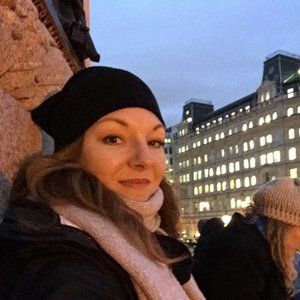 Meet your Posher, Jennifer